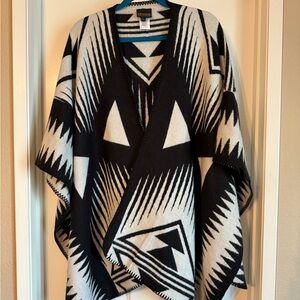 Shyanne Aztec Poncho